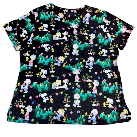 Womens PEANUTS Snoopy Charlie Brown Linus Lucy Scrub Top Large Christmas Winter - Picture 3 of 10